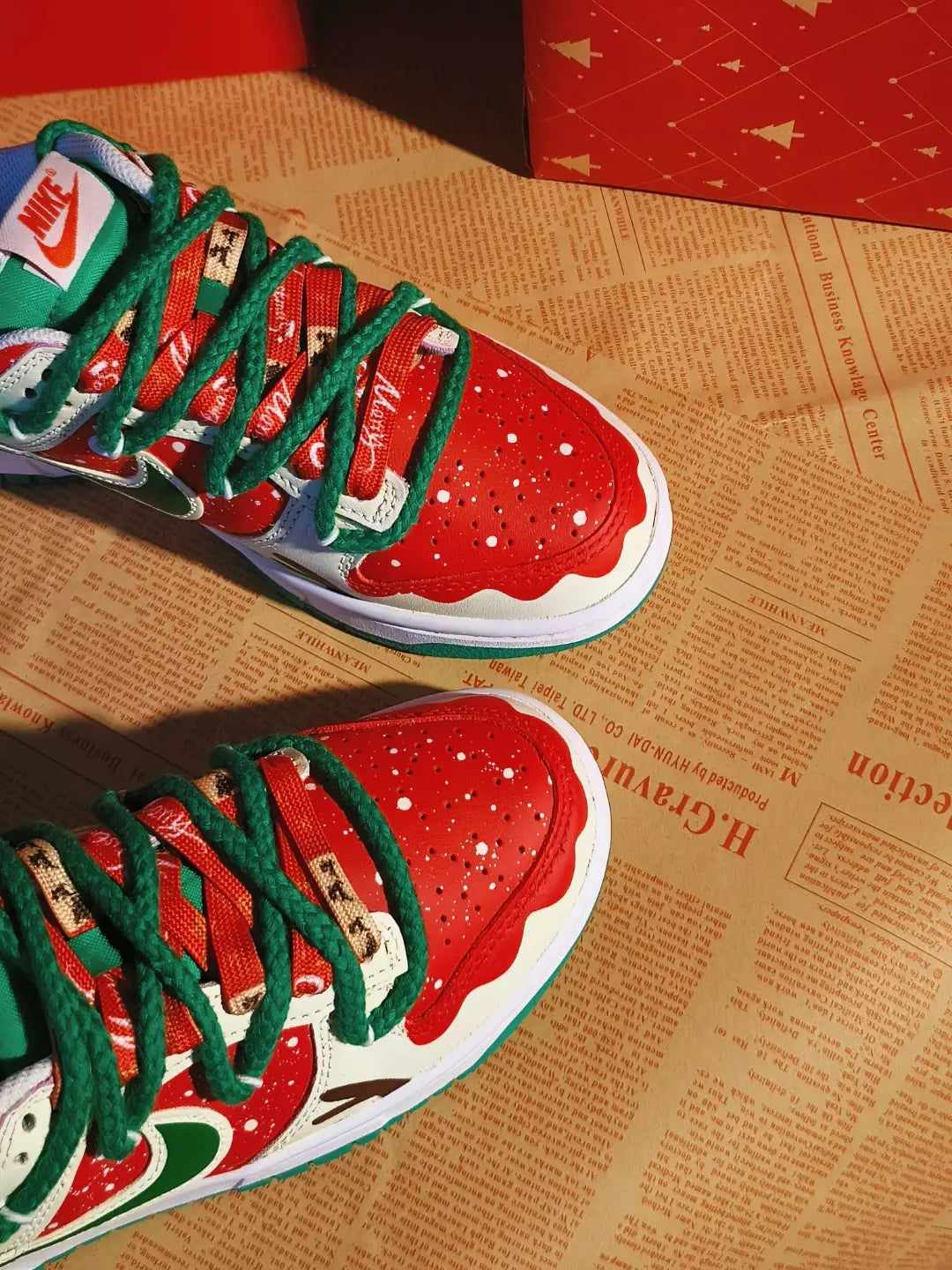 [Custom Christmas Reindeer] Dunk Women's Skateboarding Shoes Low-top