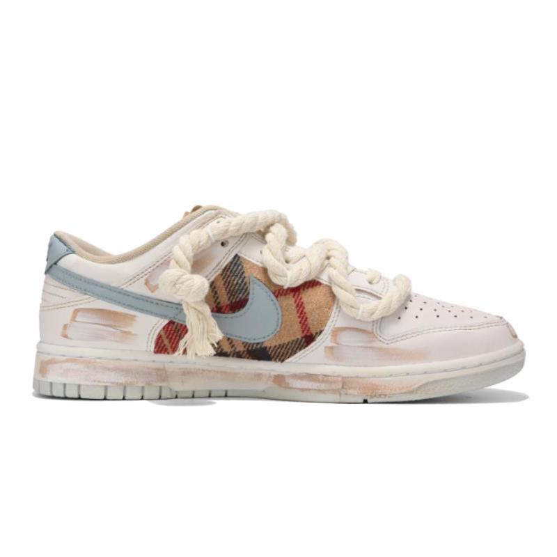 [Custom Men's style: red Scotland, white brown]  Dunk Skateboarding Shoes Men