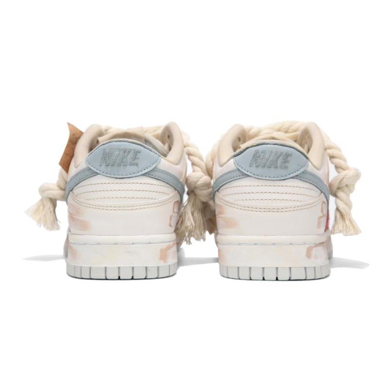 [Custom Men's style: red Scotland, white brown]  Dunk Skateboarding Shoes Men