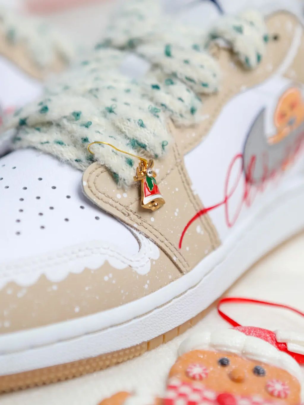 [Custom Christmas Gingerbread Man] Dunk Skateboarding Shoes Women's Low-top