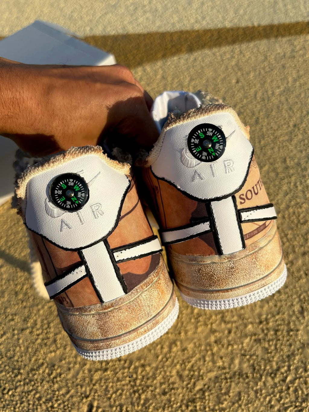 [Customized Time Traveler] Air Force 1 Shoes Unisex Hand-painted