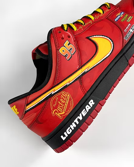 [Custom McQueen Dunks] Dunk Skateboarding Shoes Unisex Red