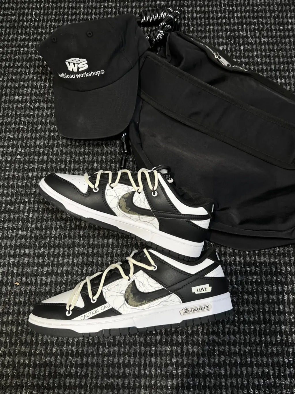 [Custom Crack]  Dunk Skateboarding Shoes Unisex Low-top Black/white/pink
