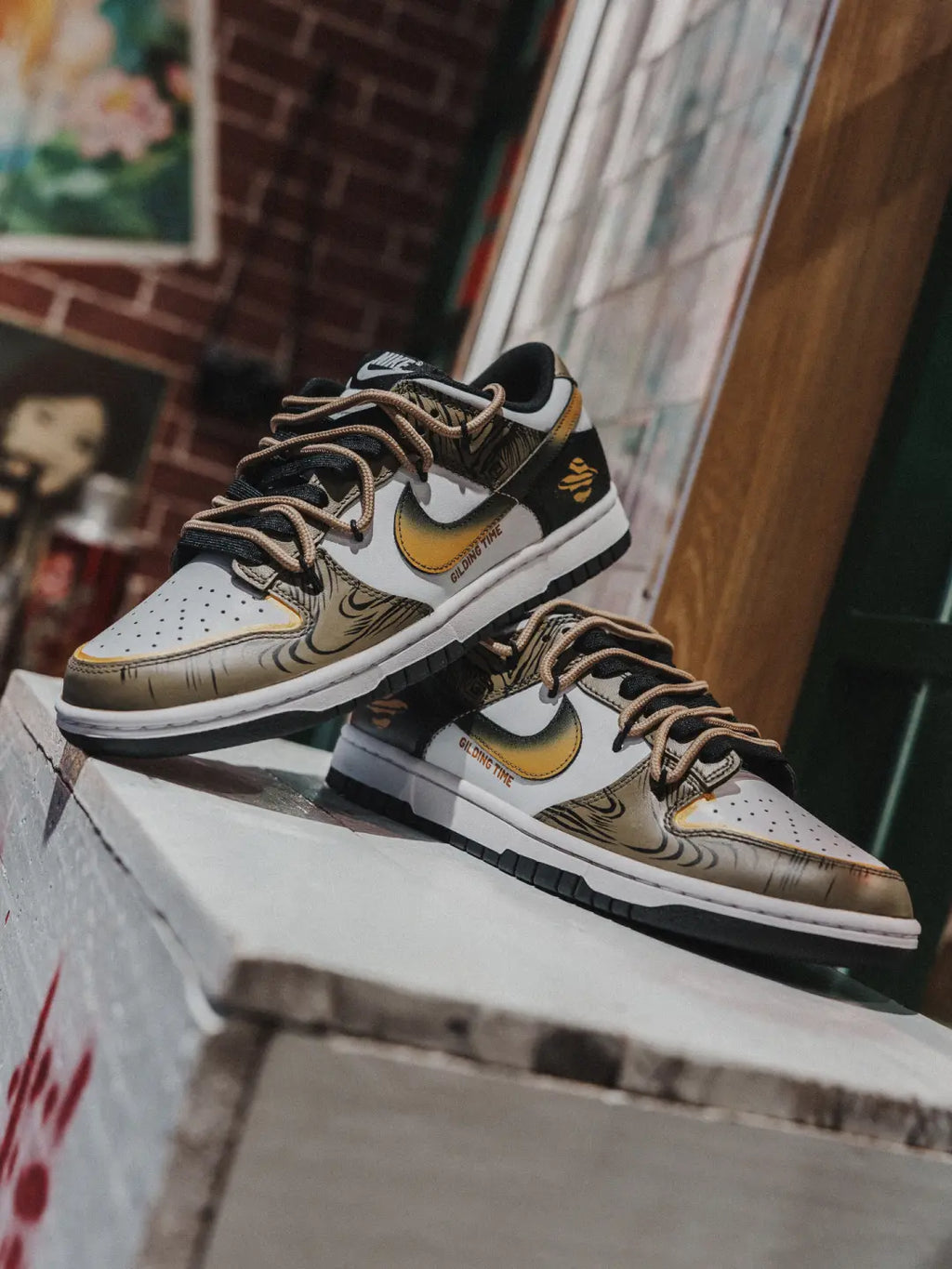 [Custom Golden Years] Dunk Skateboarding Shoes Unisex Low-top Brown/Black