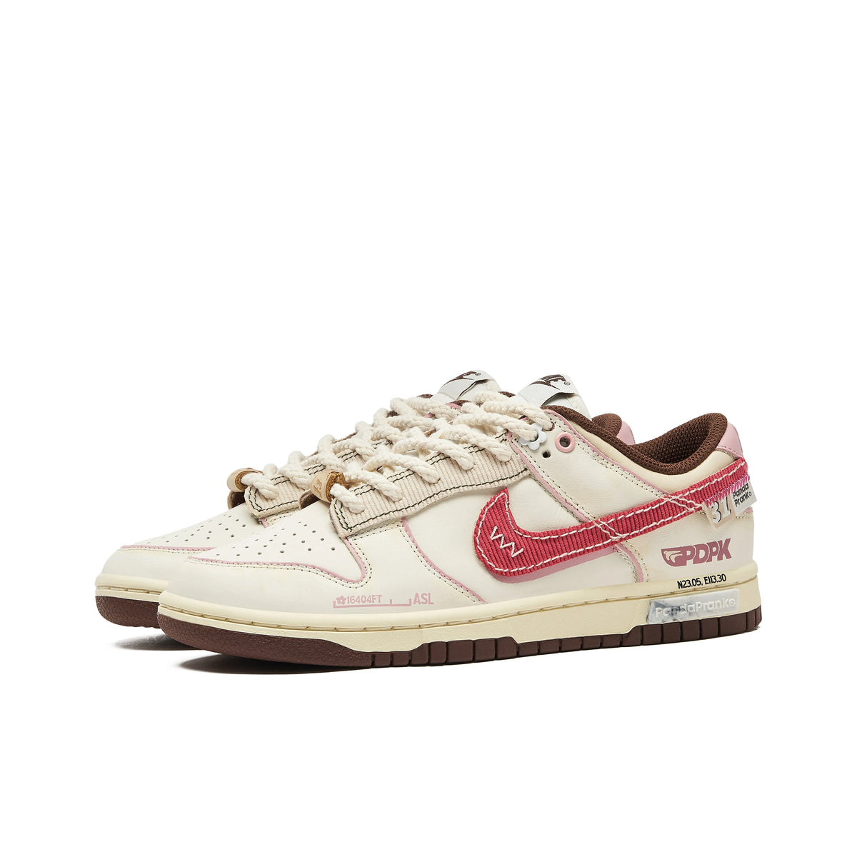 [Custom Soaring Over Skylines] Dunk Skateboarding Shoes Unisex Low-top