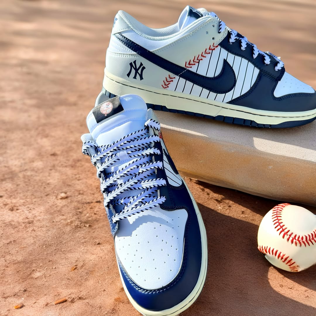 [Custom New York Yankees] Dunk Skateboarding Shoes Unisex Low-top Blue/White