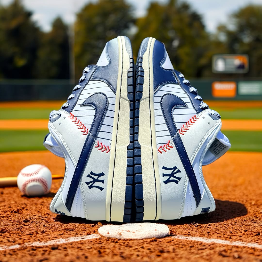 [Custom New York Yankees] Dunk Skateboarding Shoes Unisex Low-top Blue/White