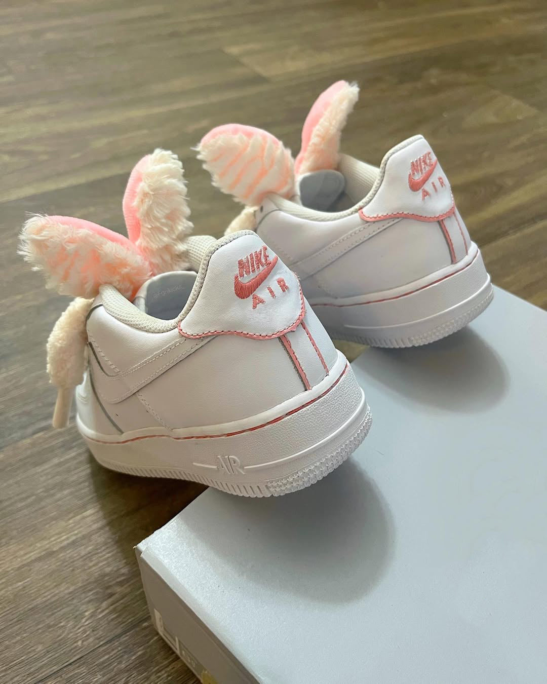 [Customized Plush Bunny Ears] Air Force 1 Low-Top Shoes Unisex