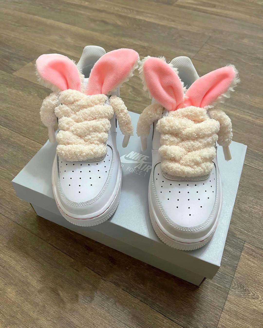 [Customized Plush Bunny Ears] Air Force 1 Low-Top Shoes Unisex