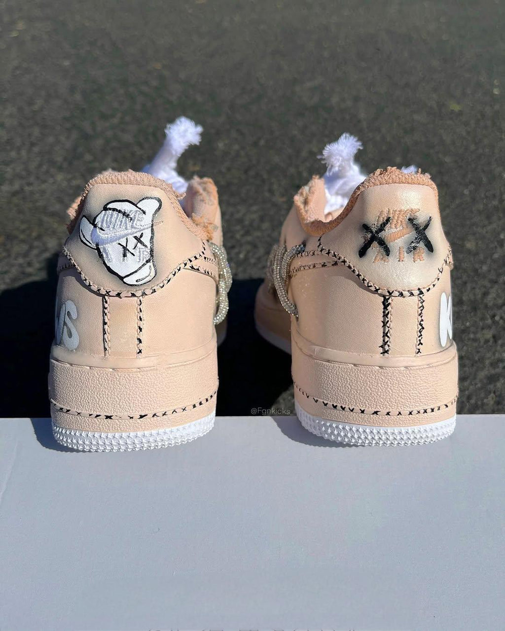 [Customized AF1×KAWS] Air Force 1 Graffiti Distressed Shoes Unisex Cyan/Red/Purple/Pink/Green