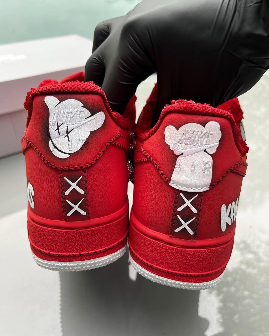 [Customized AF1×KAWS] Air Force 1 Graffiti Distressed Shoes Unisex Cyan/Red/Purple/Pink/Green