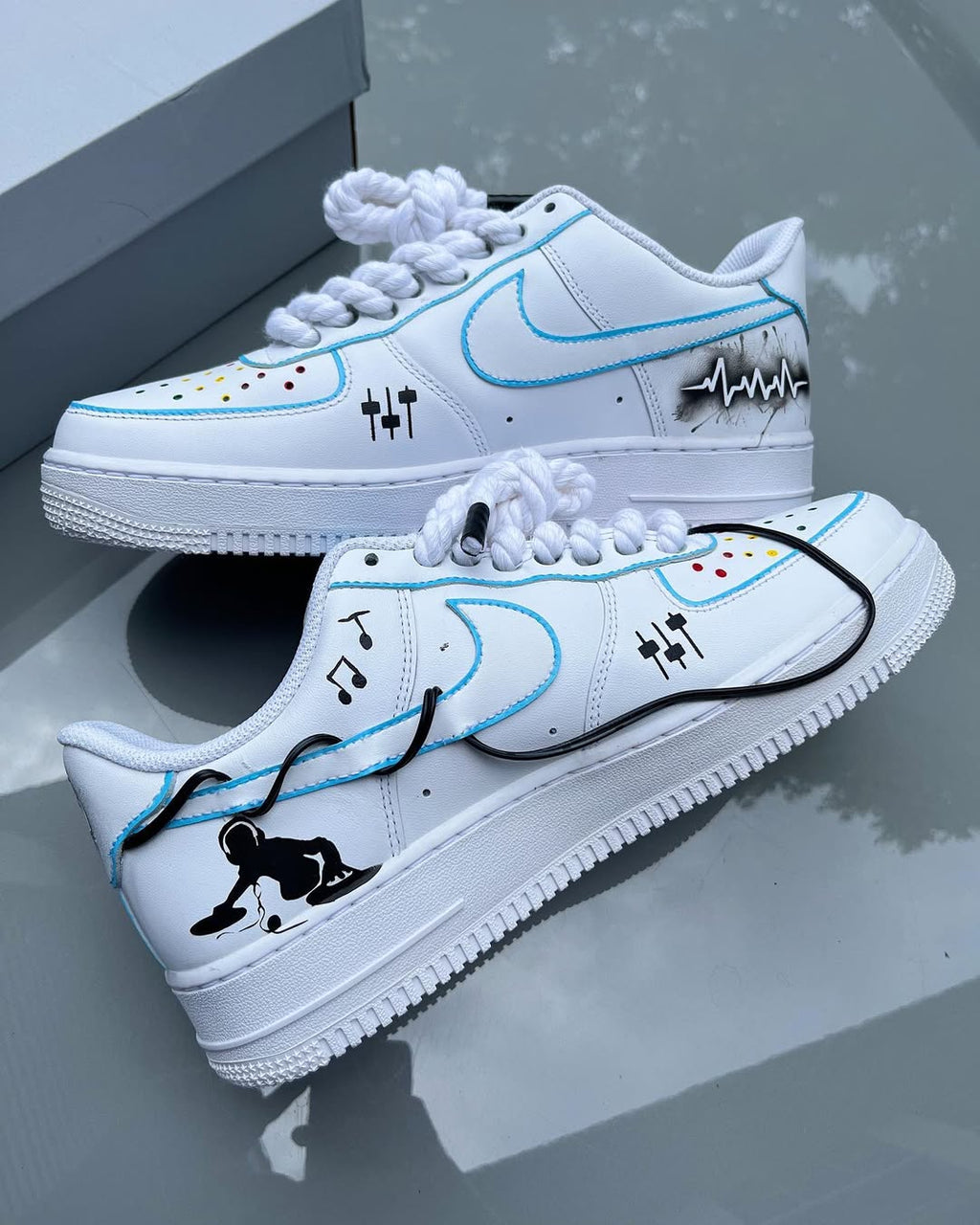 [Customized Music Station] Air Force 1 Shoes Unisex Hand Painted  White