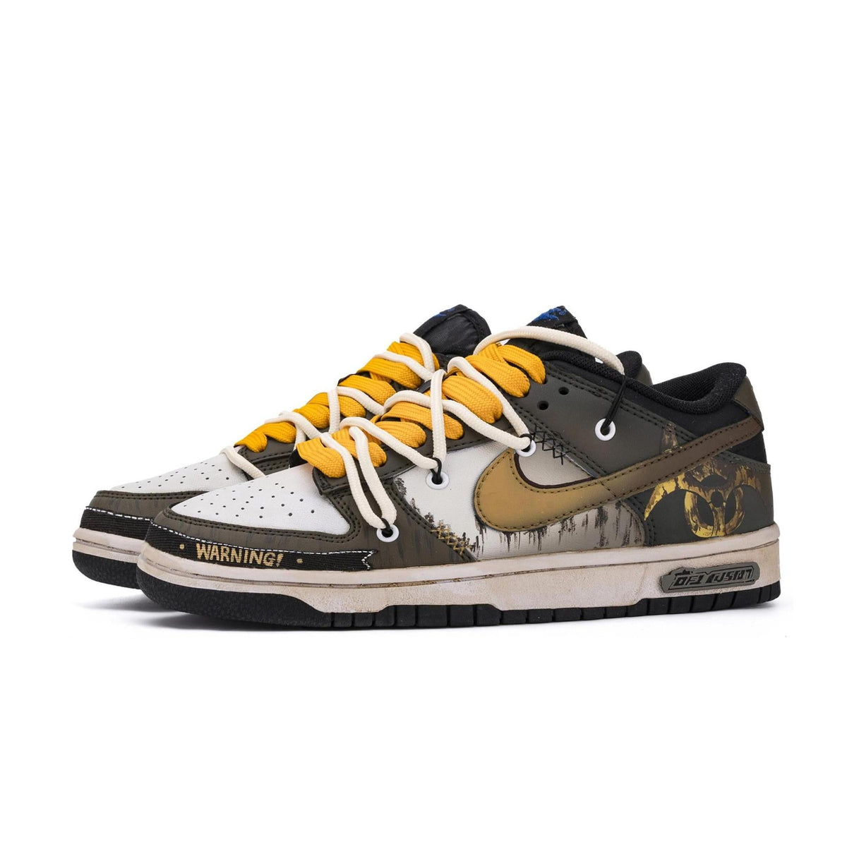 [Custom Warning] Dunk Skateboarding Shoes Unisex Distressed Style Brown