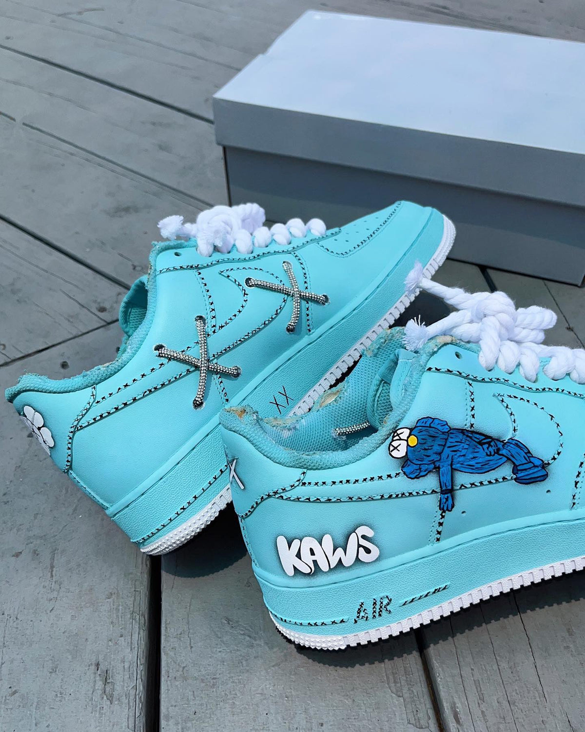 [Customized AF1×KAWS] Air Force 1 Graffiti Distressed Shoes Unisex Cyan/Red/Purple/Pink/Green